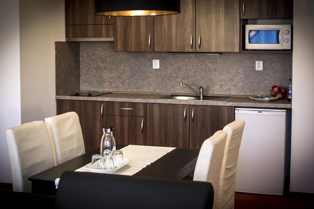 Apartmanovy Dum Landek Ostrava Exteriör bild